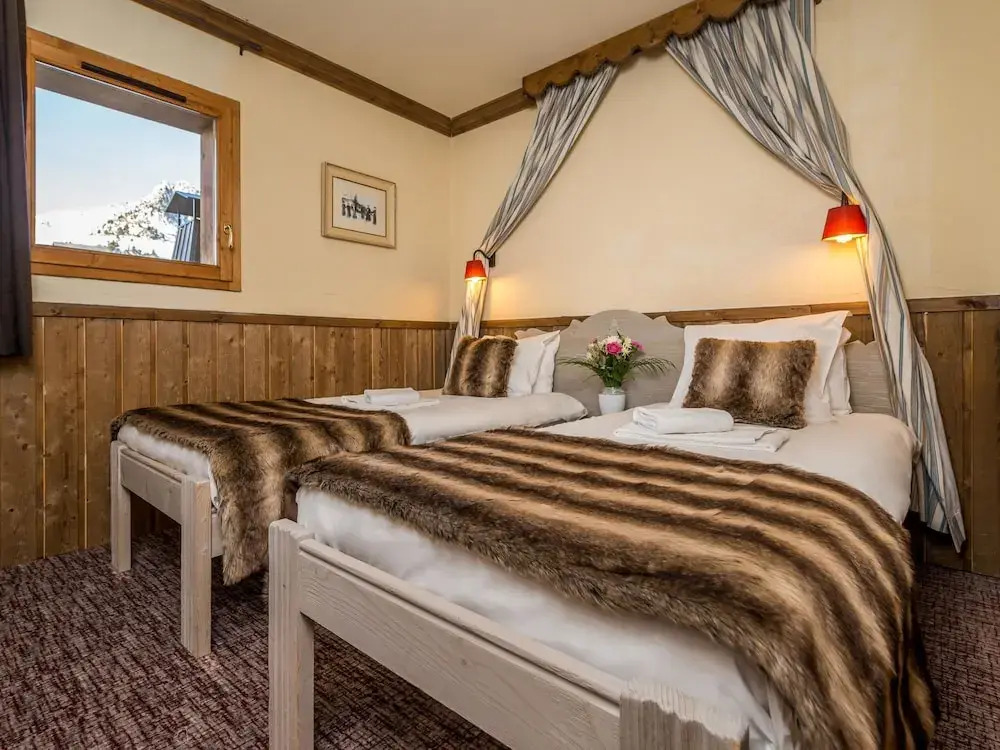 Rustic Apartment With a Fireplace and Wi-fi in Arc 2000