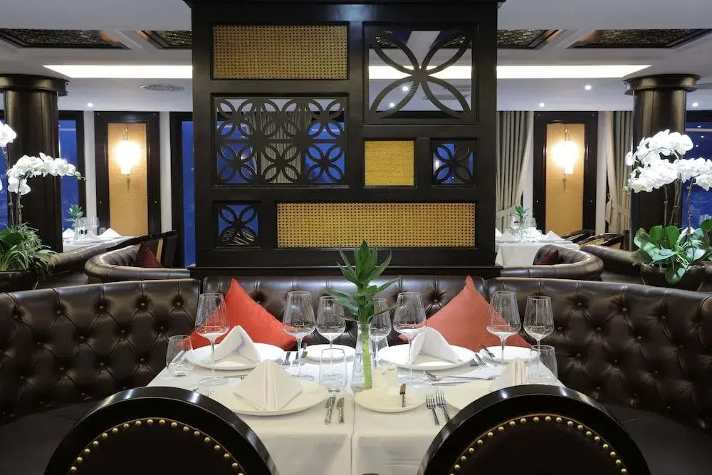 Ambassador Signature Cruise - Lan Ha Bay
