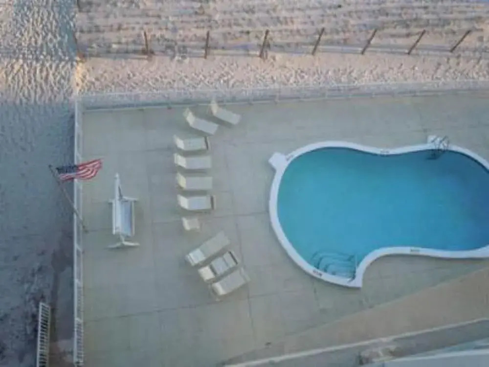 The Edgewater 44