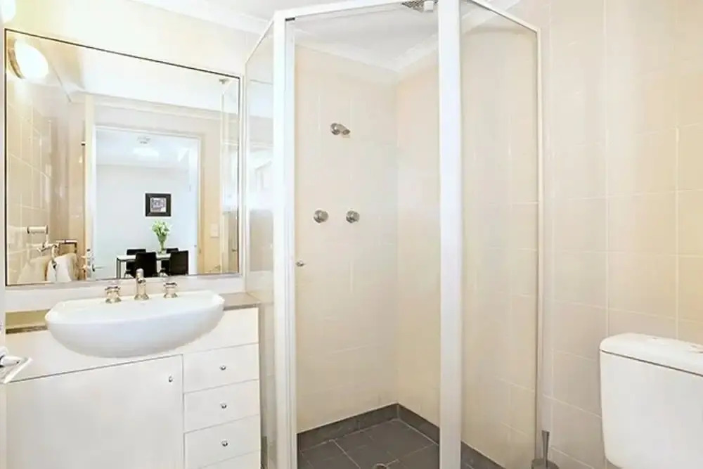The Apartment Service A2504