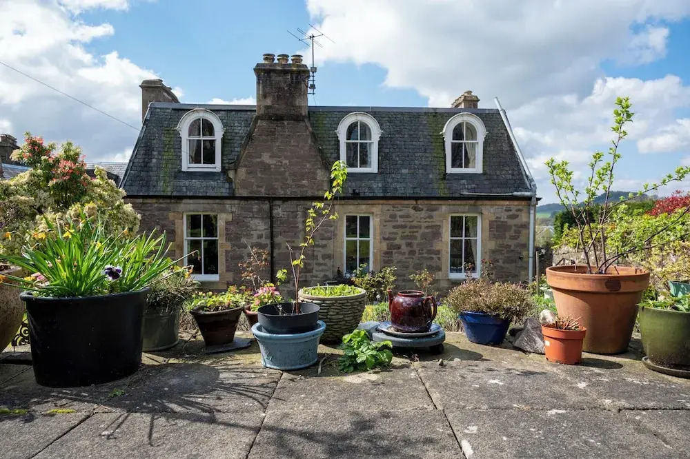 Leven House Bed and Breakfast