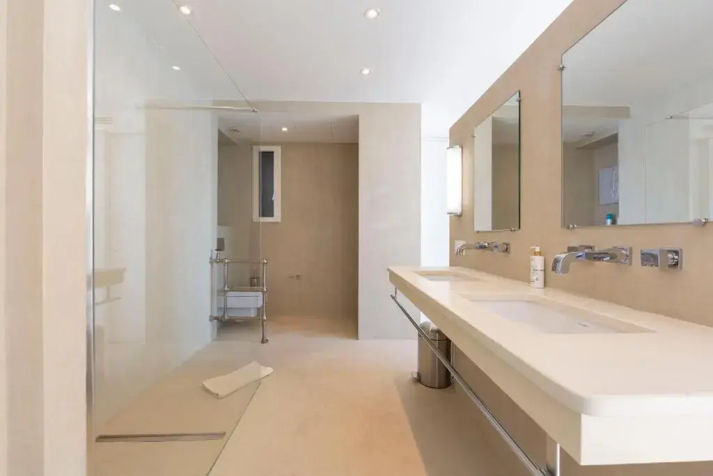 Appartement 3 chambres 125 m2 avec vue exceptionnelle face à la mer