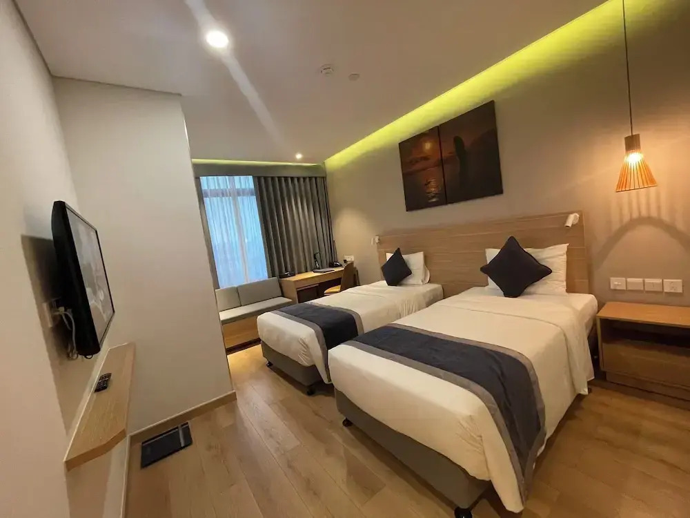 KOVIE HOTEL