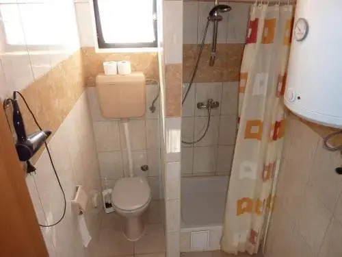 Queen beach Apartments - private pool - Sabunike III
