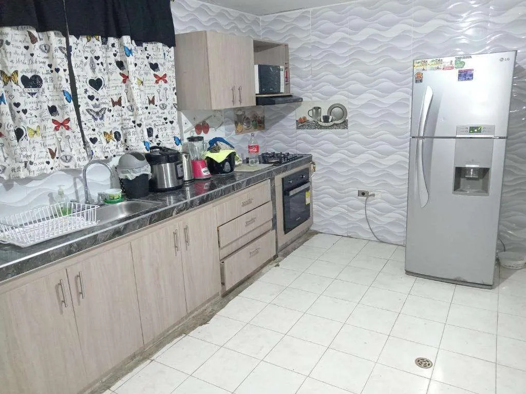 Casa Vacacional Andy En La Ciudad De Santiago De Cali-Colombia.