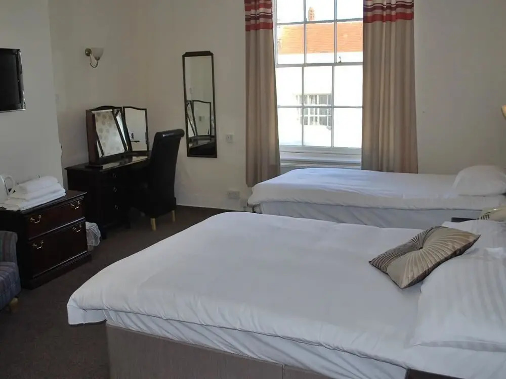 The George Hotel