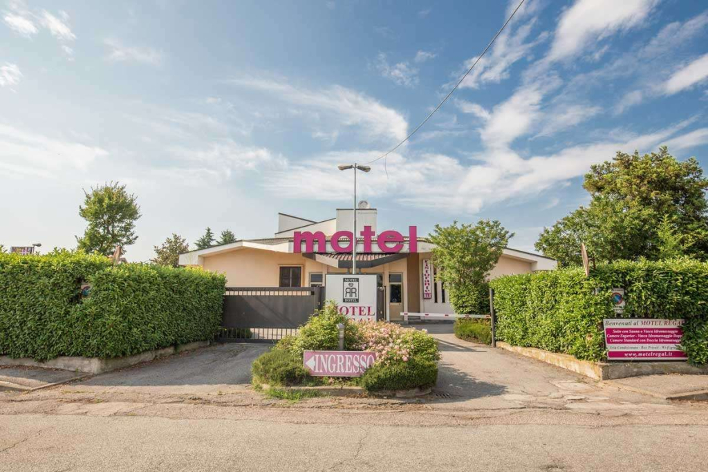 Hotel Motel Regal