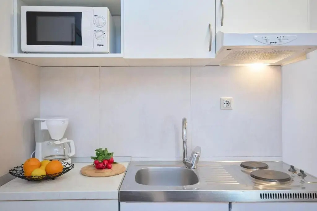 Festa Apartments & Rooms