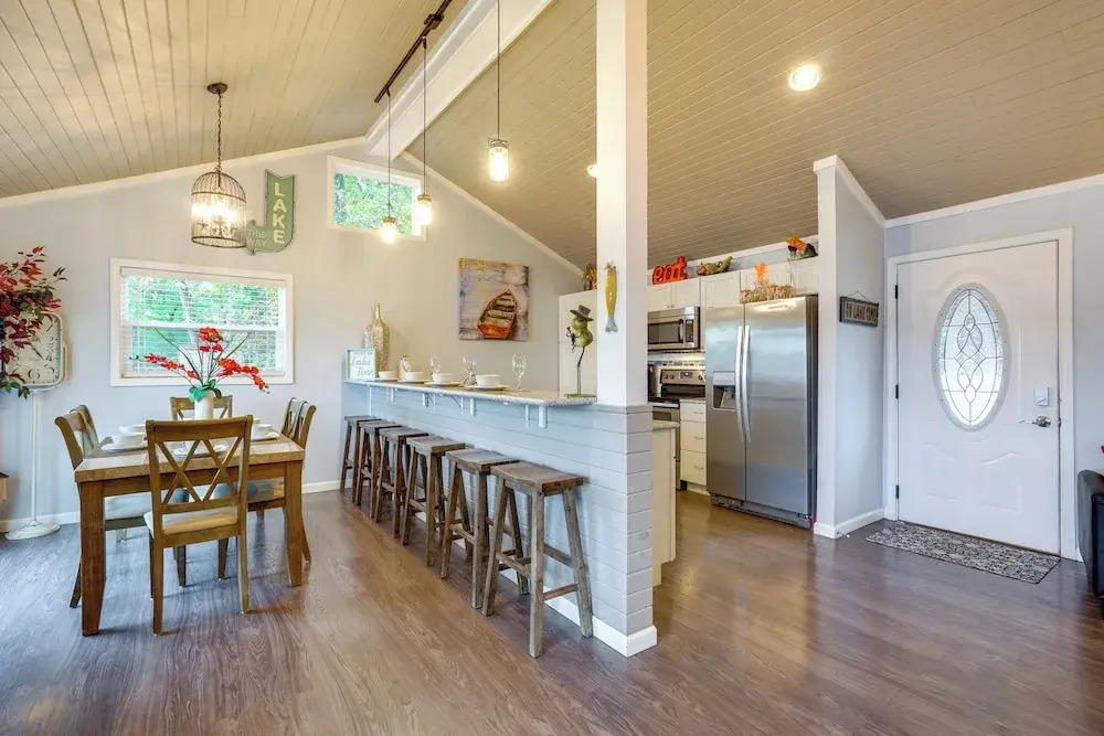 Families Welcome! Lake Ozark Getaway w/ Boat Slip