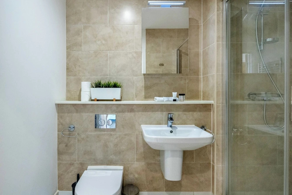 Roomspace Apartments -Swan House