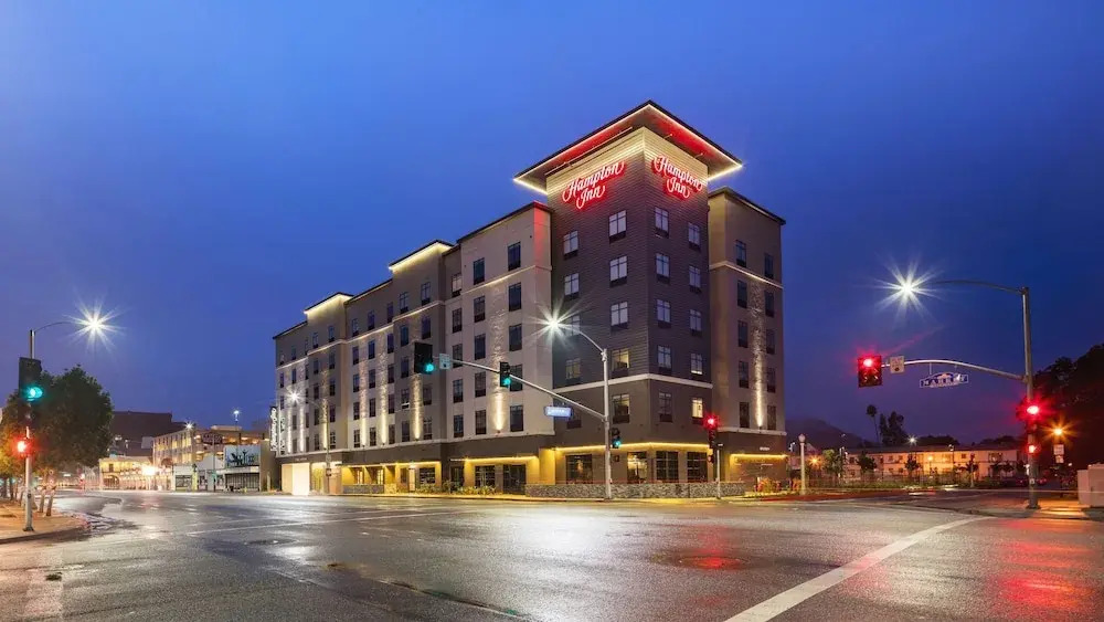 Hampton Inn Riverside Downtown Convention Center