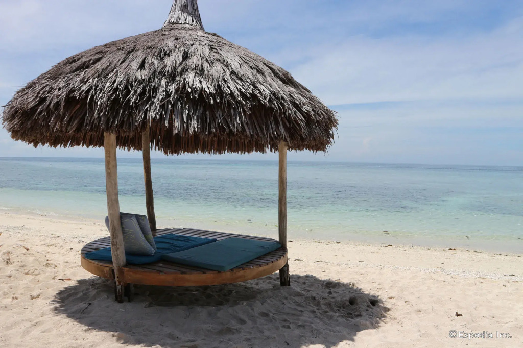 Coco Grove Beach Resort, Siquijor Island