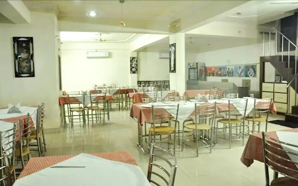 Hotel Dawat Palace