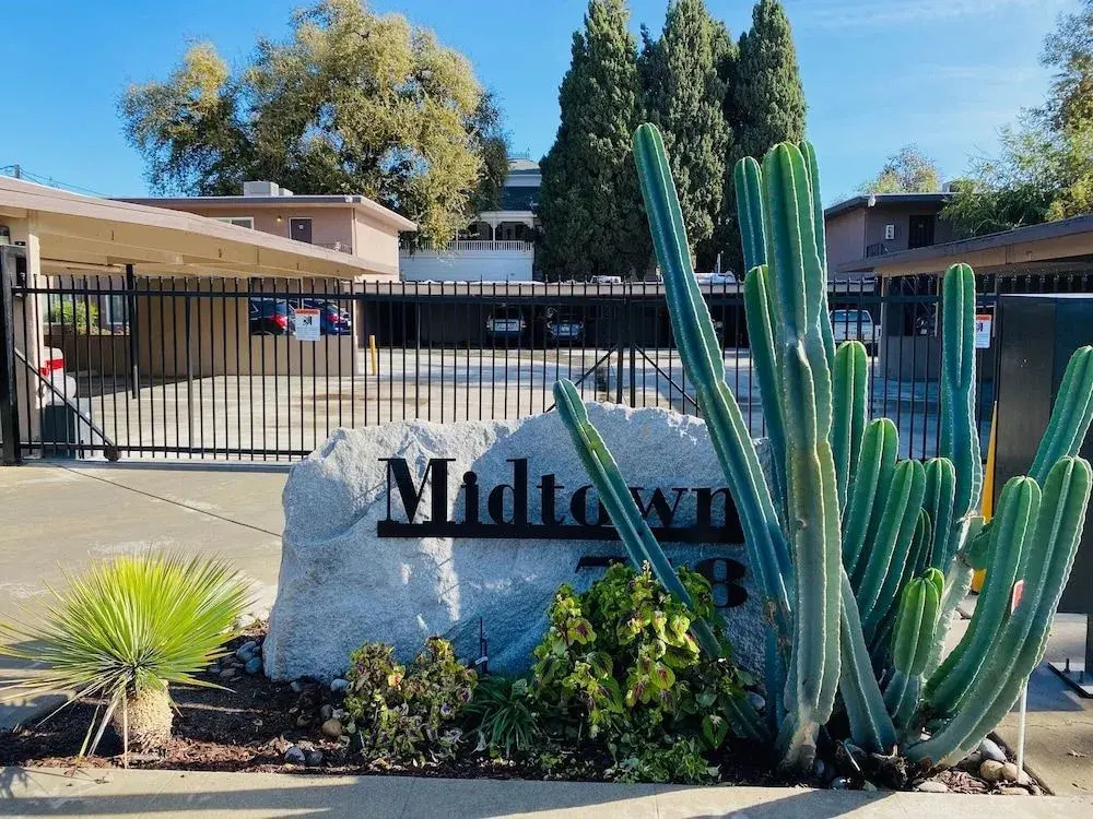 Longer Stay for Travelers Blocks from Hospital and Downtown Security Gates