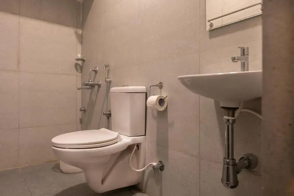 Convastay Prestige- Near Apollo Hospital & US Consulate