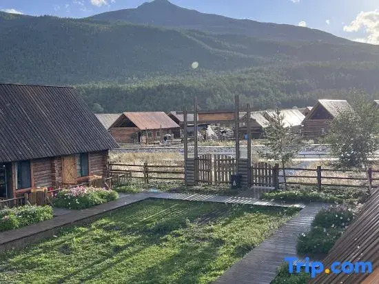 Kanas Po Wild Hawthorn Homestay (Hanas New Village Branch)