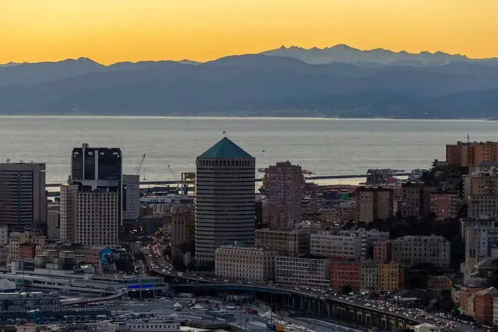 Altido Spacious 2BR Flat w/ Stunning Views