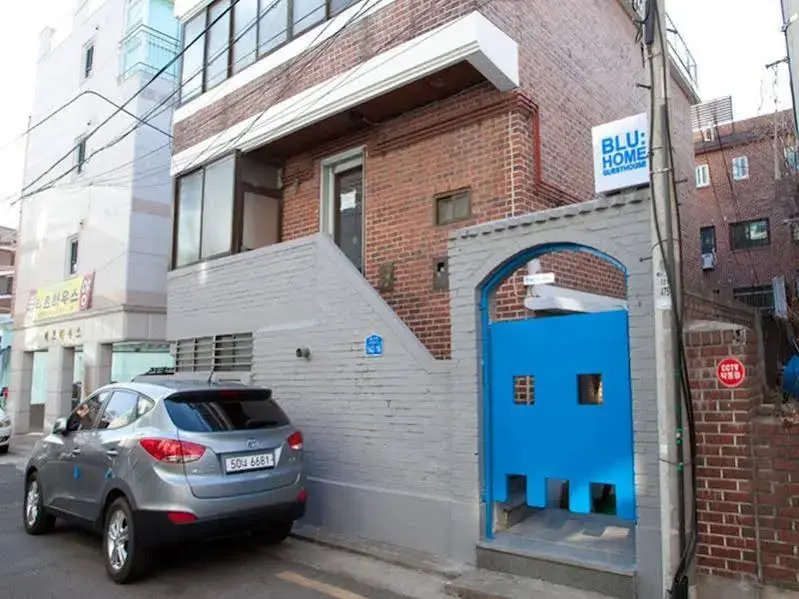 Blu Guest House 1