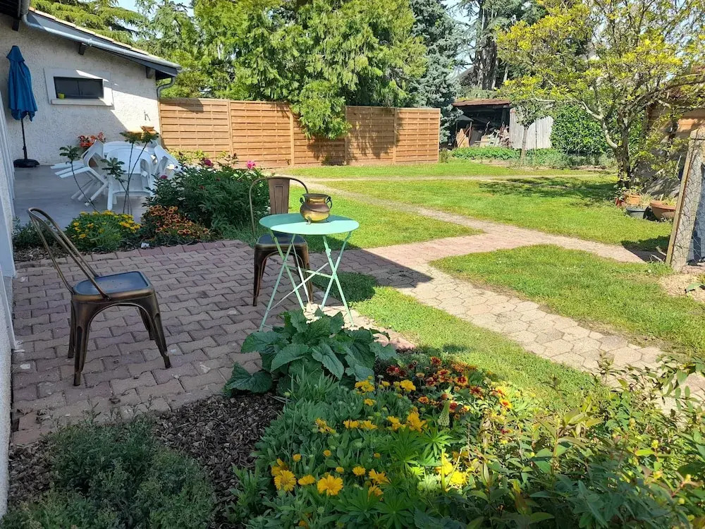 La maison du Bonheur, borne de recharge VE