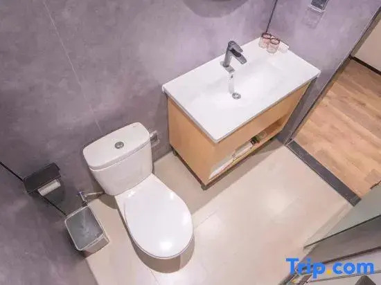 Pod Inn (Beijing Panjiayuan subway station)