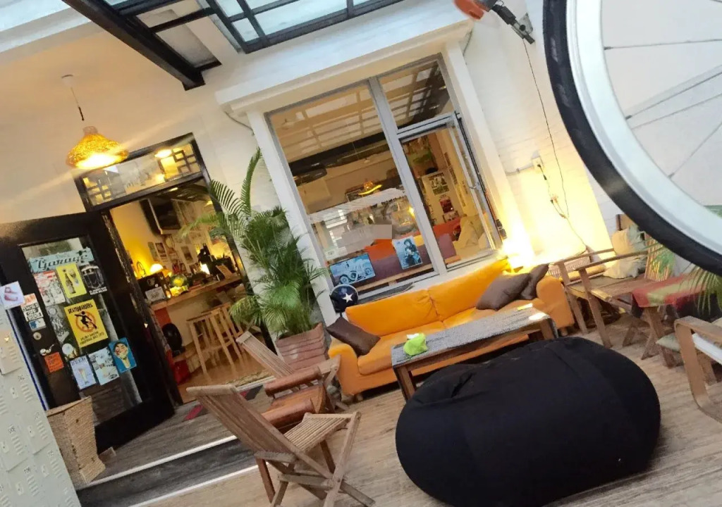 (Self-check in) Monkey Surfing Backpackers Hostel
