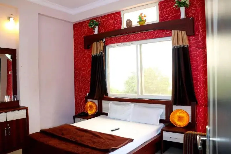 Hotel Raj Palace