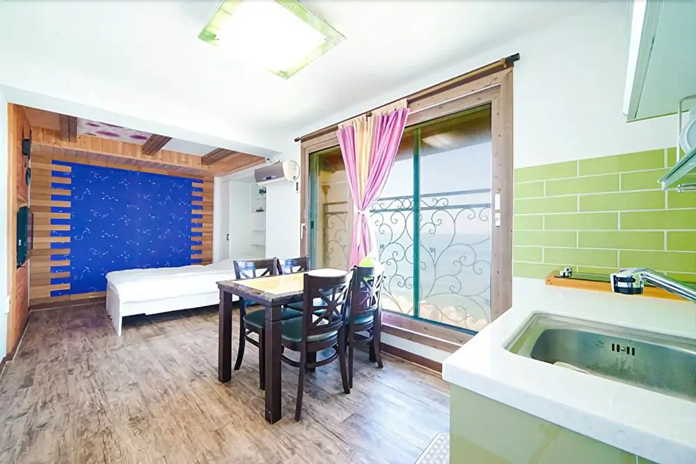 Uljin Sea Prince Pension