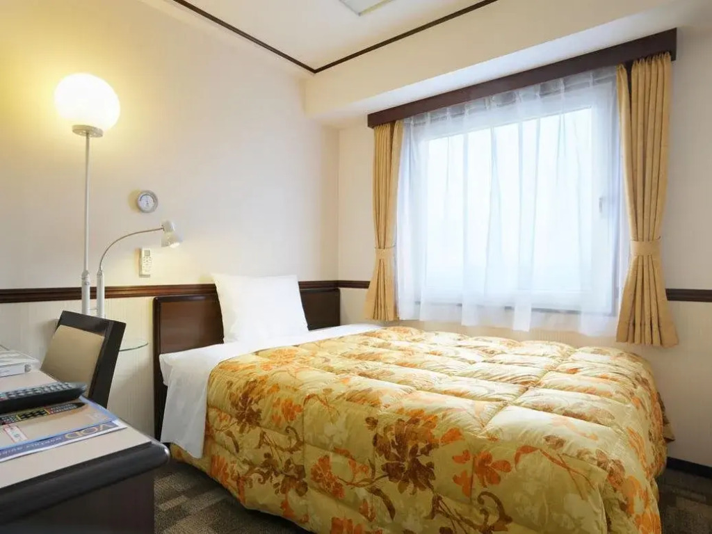Toyoko Inn Maibara eki Shinkansen Nishi guchi