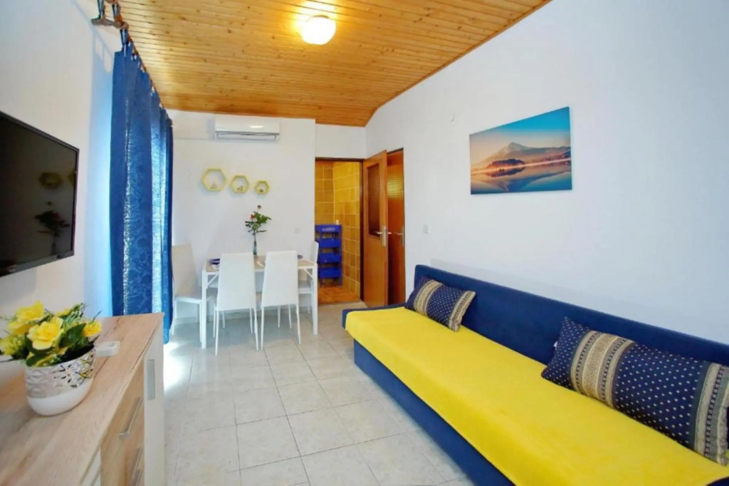 More - 600 m From Beach - SA4