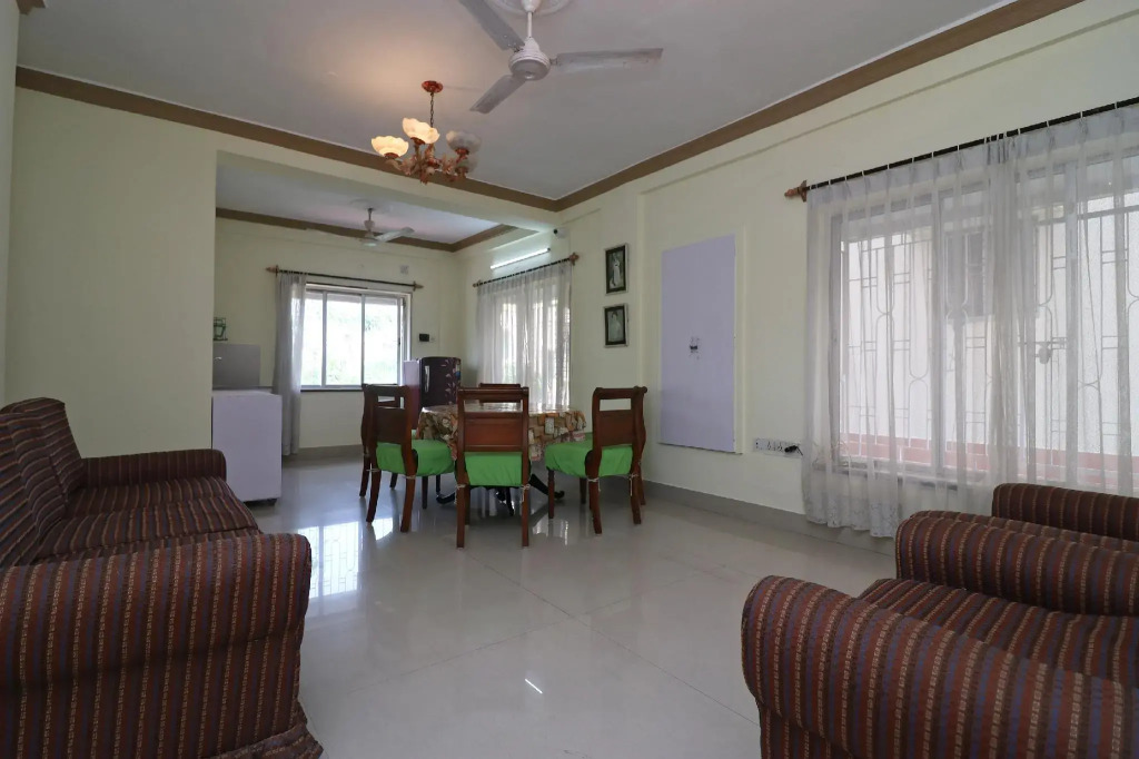 OYO 29931 Alankar Guest House