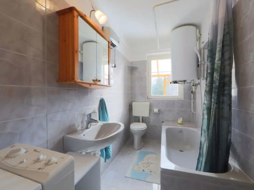 Holiday Home Violetta 3 by Interhome