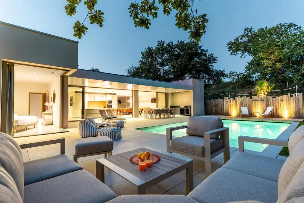 Villa Joy Pool Sauna River Escape