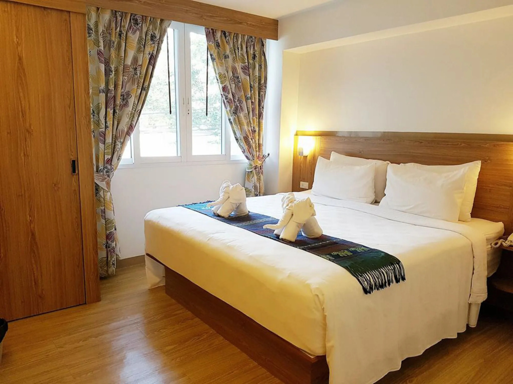 Dinsomon Hotel