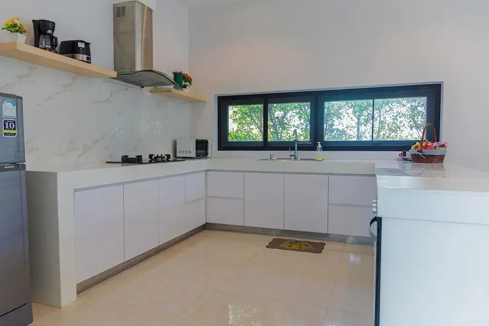 Alhambra Pool Villas & Pool Access Rooms