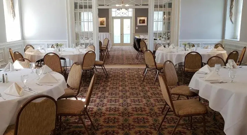 Fort Harrison State Park Inn