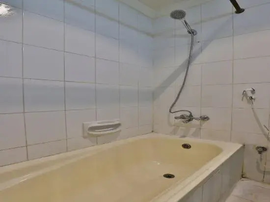 OYO 440 Edraj Furnished Units