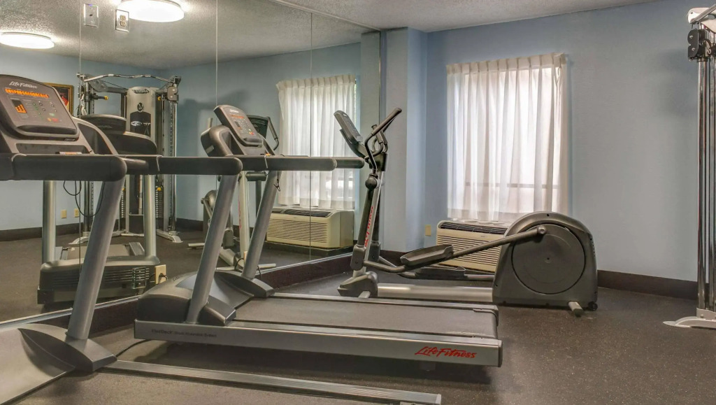 Alexis Inn and Suites Hotel