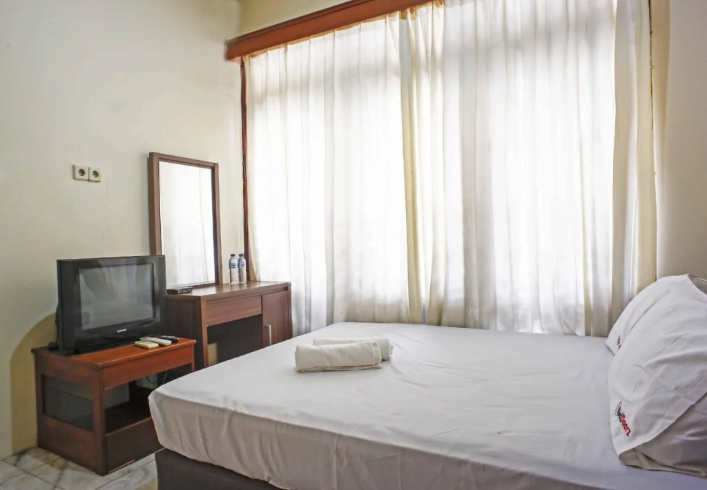 RedDoorz Apartment @ Cilandak