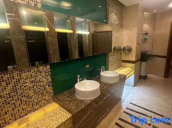Yucheng Hotel