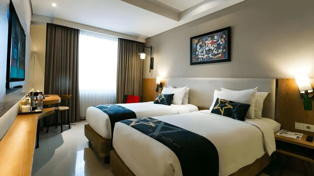 Yellow Star Gejayan Hotel