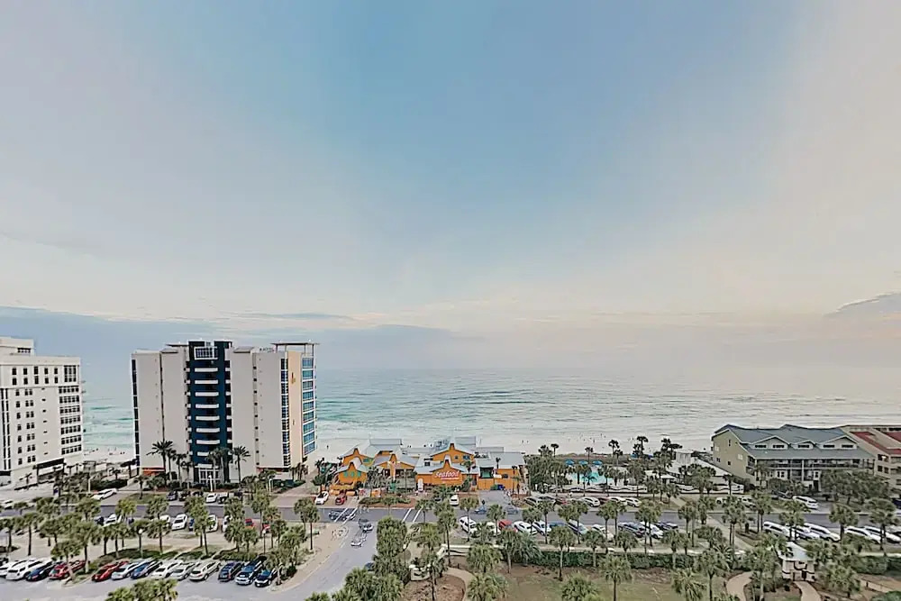 Gulf-view Penthouse - Pools, Adjacent To Beach 4 Bedroom Condo