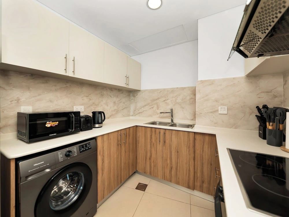 Charming Flat with Sea & AIN View