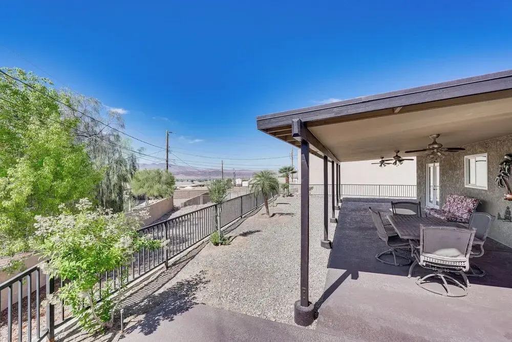5 Mi to Beach: Poolside Paradise in Lake Havasu!