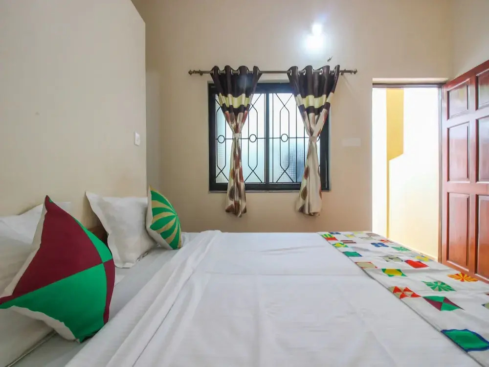 OYO 15472 Home Martinet Studio Vagator