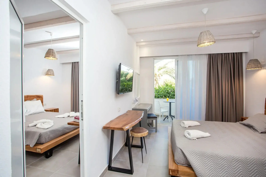 Muses Hotel