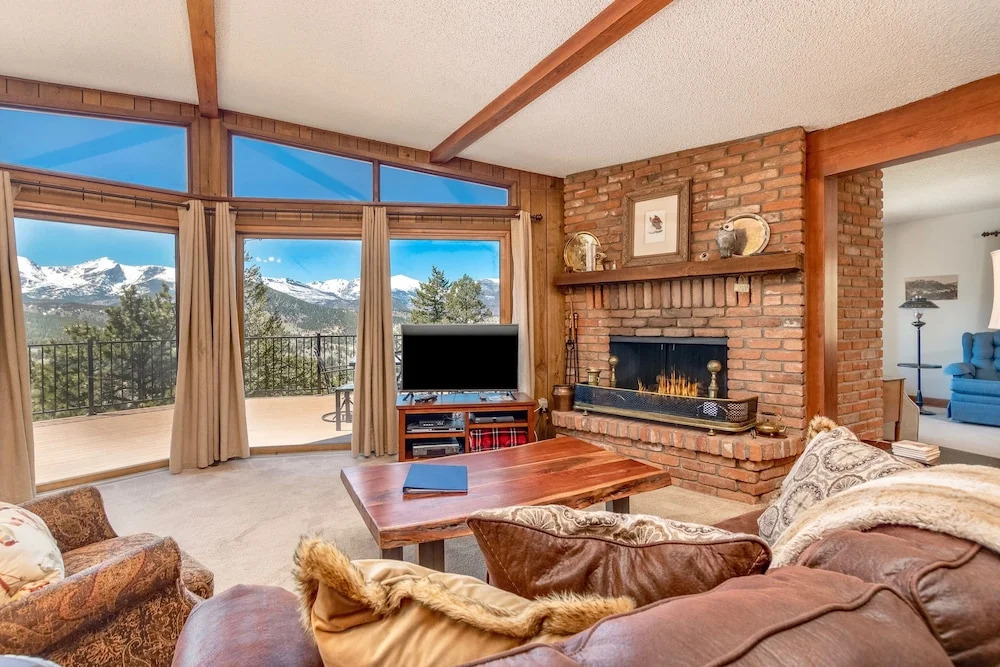 Macmillan Dog-friendly Vacation At Windcliff 4 Bedroom Home by RedAwning