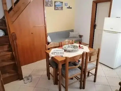 Samos House