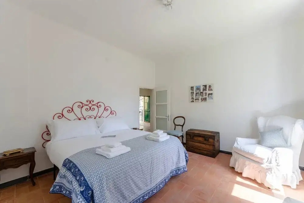 ALTIDO Pretty House in Vernazza Middle Apartment