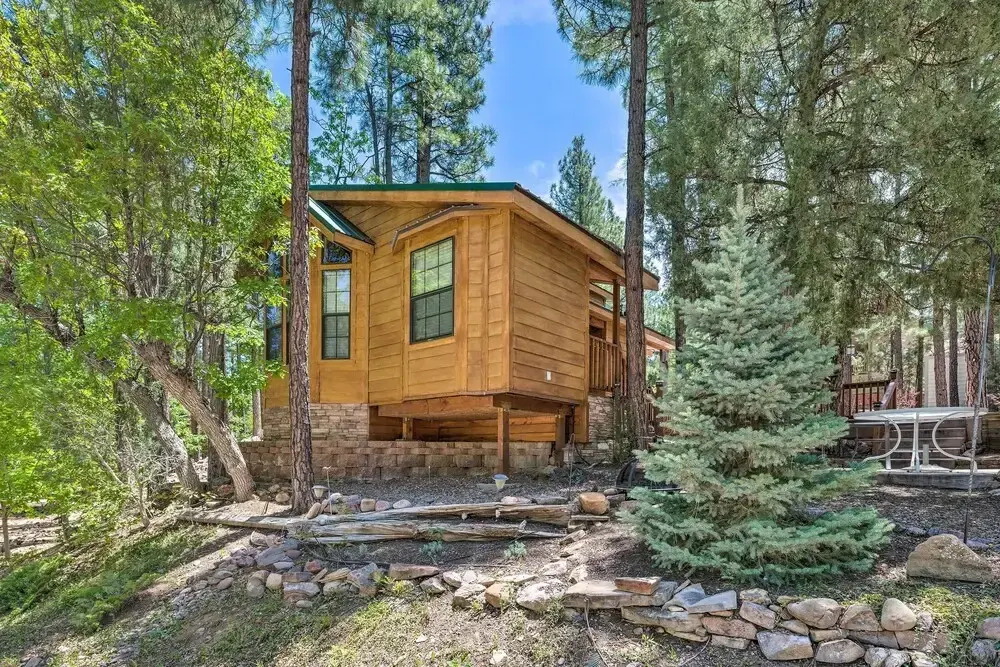 Gateway to Sunrise Resort! Show Low Cabin w/ Deck