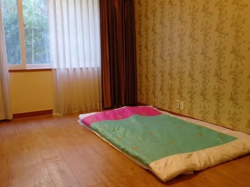 Mt. Palgong Spa Tourist Hotel